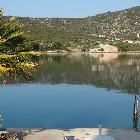 Appartamento Selina Vinišće