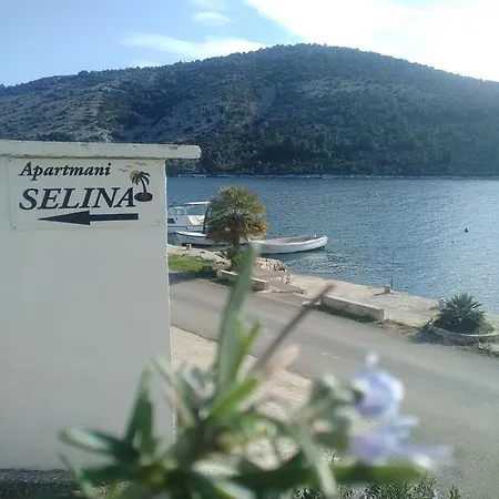 Selina *