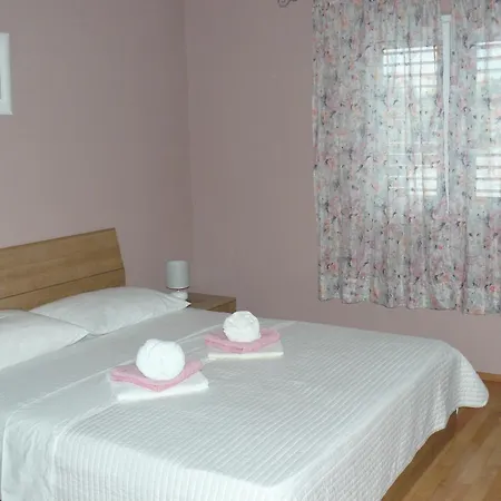 Selina Apartment Vinisce