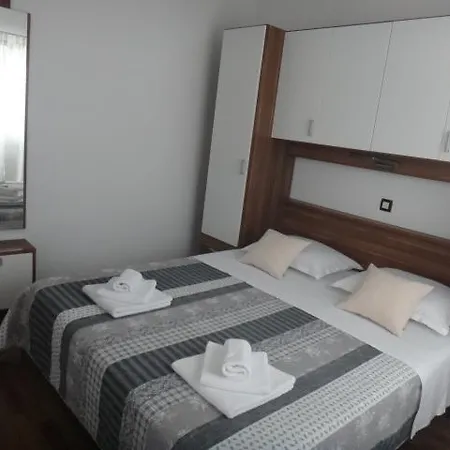 Selina Apartment Vinisce